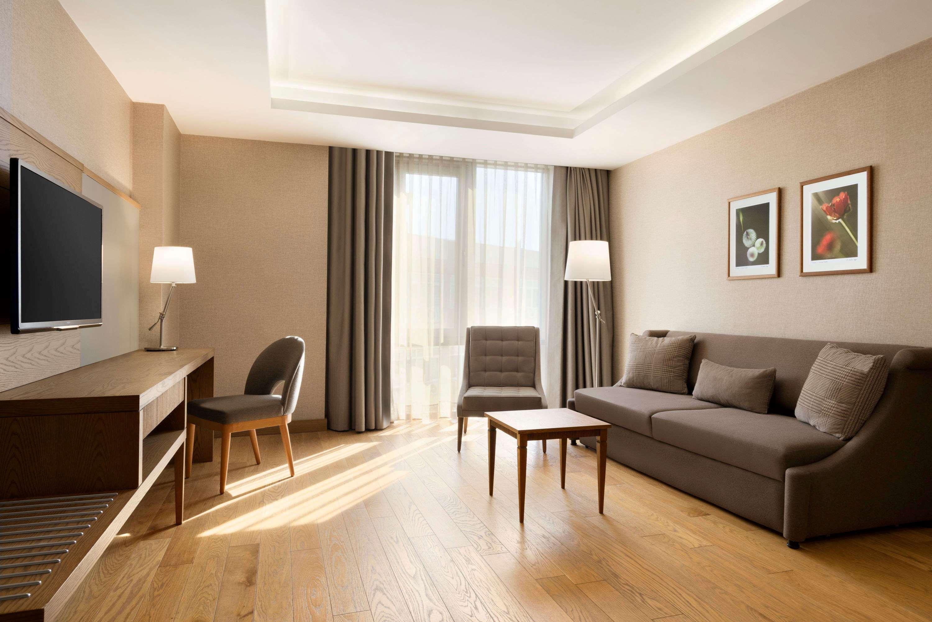 Ramada Hotel & Suites Adana Exterior foto